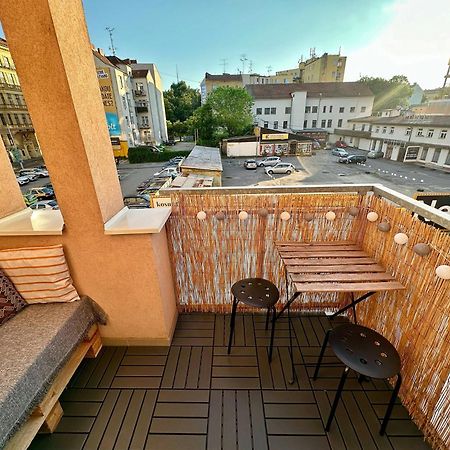 Bright And Central Suite With A Balcony Brno Extérieur photo