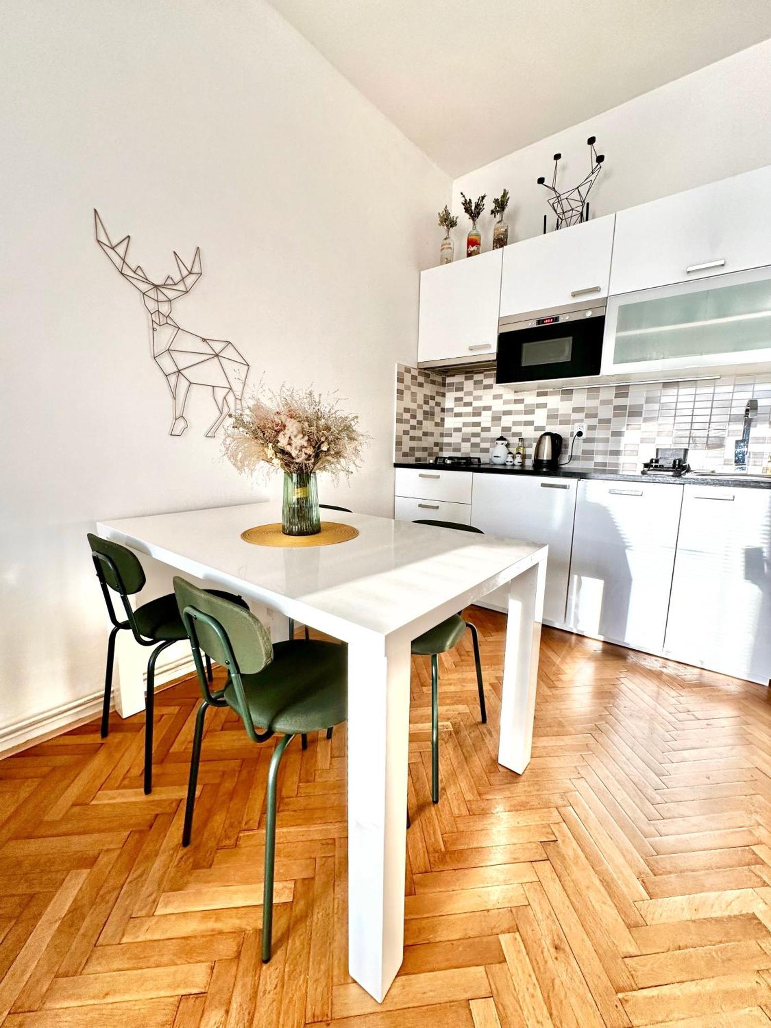 Bright And Central Suite With A Balcony Brno Extérieur photo